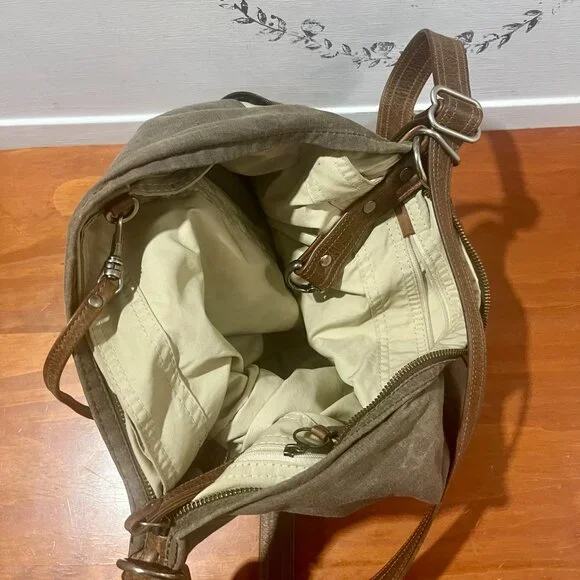 Rough & Tumble City Safari Double Zip - Picture 3 of 3